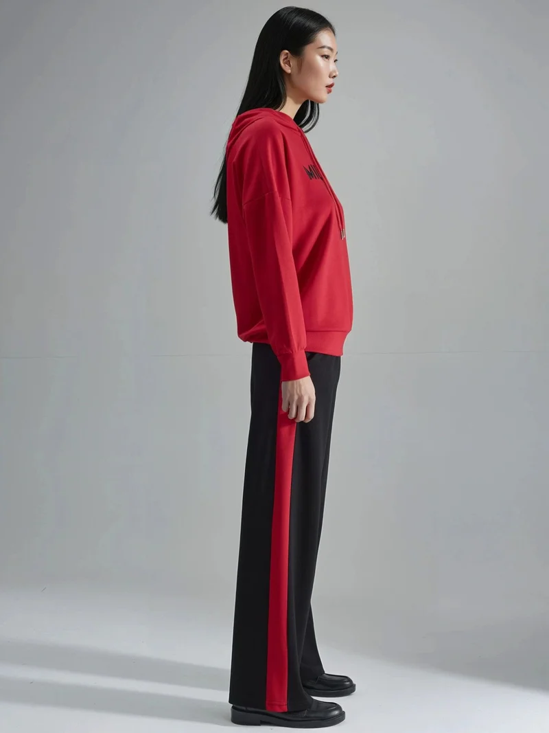 هيكاب طقم نسائي قطعتين مودال بقلنسوة مطرز واسع الساق من مجموعة بيرسان